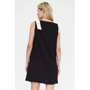 Compañía Fantástica vestido corto textura floral