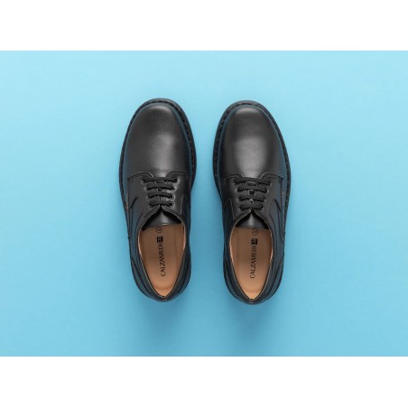 Zapato confort de piel negro con cordones