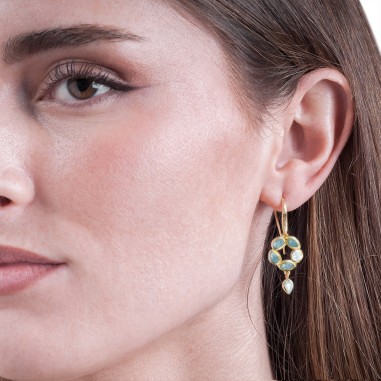 Pendientes flor amazonita de gancho baño de oro 18k