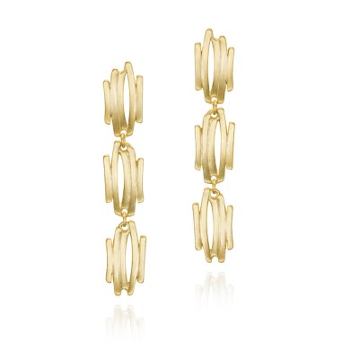 Pendientes largos de motivo irregular con baño de oro 18k
