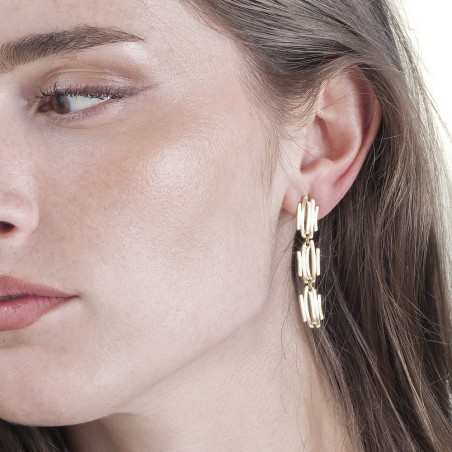 Pendientes largos de motivo irregular con baño de oro 18k